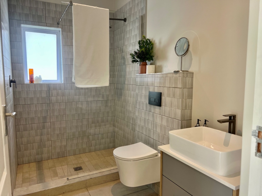 5 Bedroom Property for Sale in Heather Park Western Cape